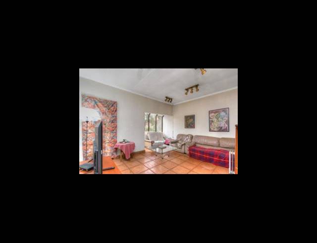 4 BEDROOM FREEHOLD FOR SALE IN MORNINGSIDE